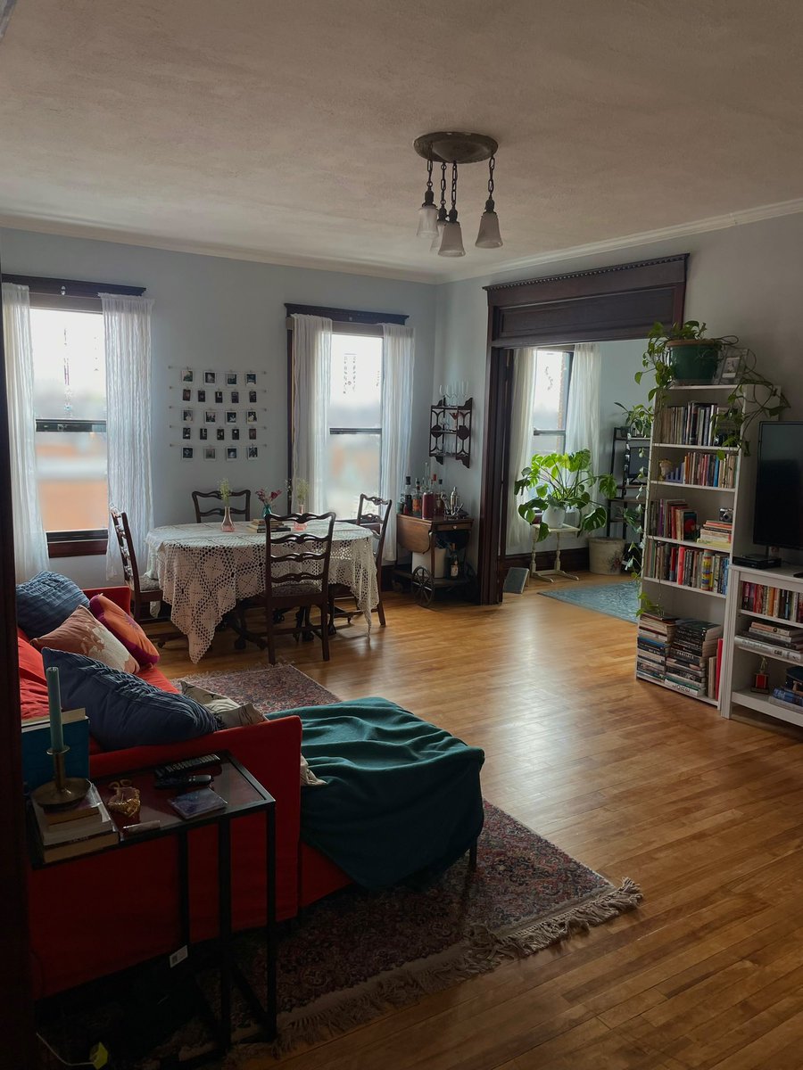 _AudreyKennedy's tweet image. ok this snow has had me stuck in my house for too long so I’m going to post abt it:

Found this place Feb 2022 when it was absolutely destroyed, but knew it had a ton of potential. Applied. It took NINE MONTHS before I actually got the keys.

Before (2/23/22) and today: (short🧵)