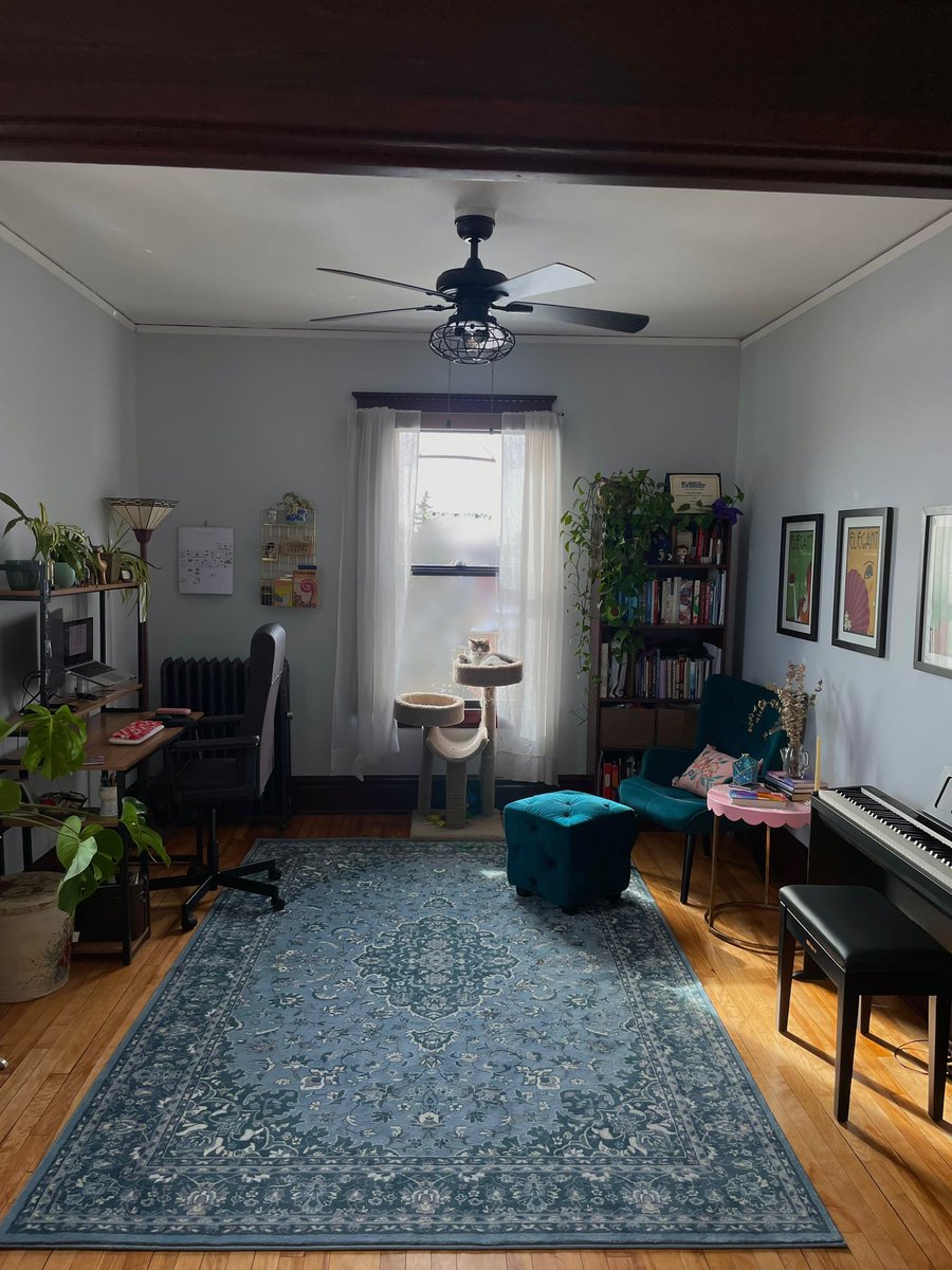 _AudreyKennedy's tweet image. ok this snow has had me stuck in my house for too long so I’m going to post abt it:

Found this place Feb 2022 when it was absolutely destroyed, but knew it had a ton of potential. Applied. It took NINE MONTHS before I actually got the keys.

Before (2/23/22) and today: (short🧵)