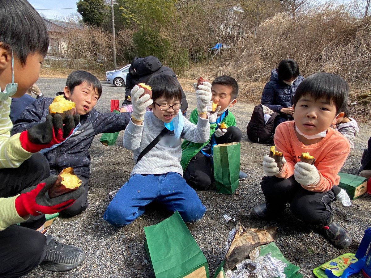 ParksideChapel's tweet photo. 🍠焼き芋大会🍠 https://t.co/PrkWXtYgYN