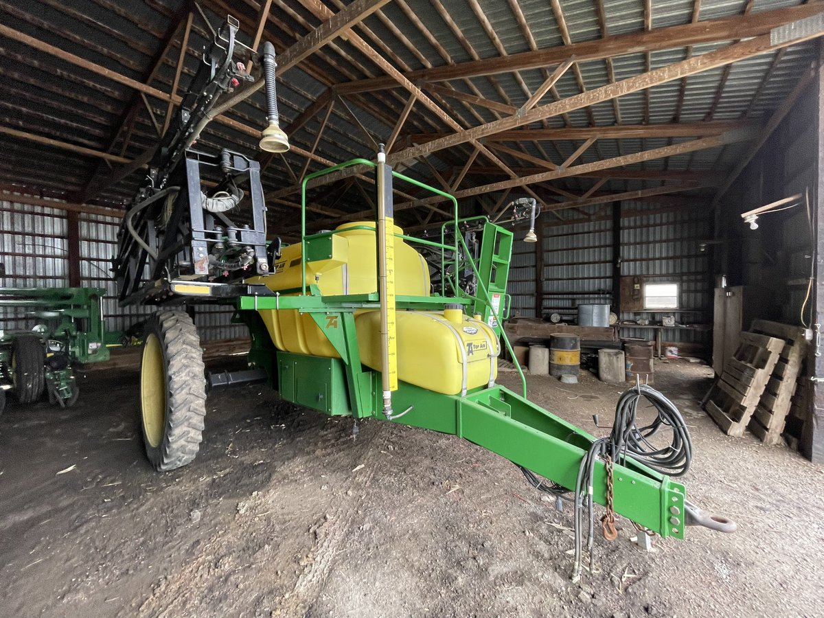 toohillkevin's tweet photo. 2007 Top Air TA1200. 90ft. boom. Raven 450 Controller w/ 5 section shut off and fold box. Pedal switch. 3-way nozzles. Hydraulic pump. Rinse tank. Will negotiate new tire. $20k OBO, serious inquiries only. 

Any shares appreciated! #AgTwitter https://t.co/AWEUOmQLOE