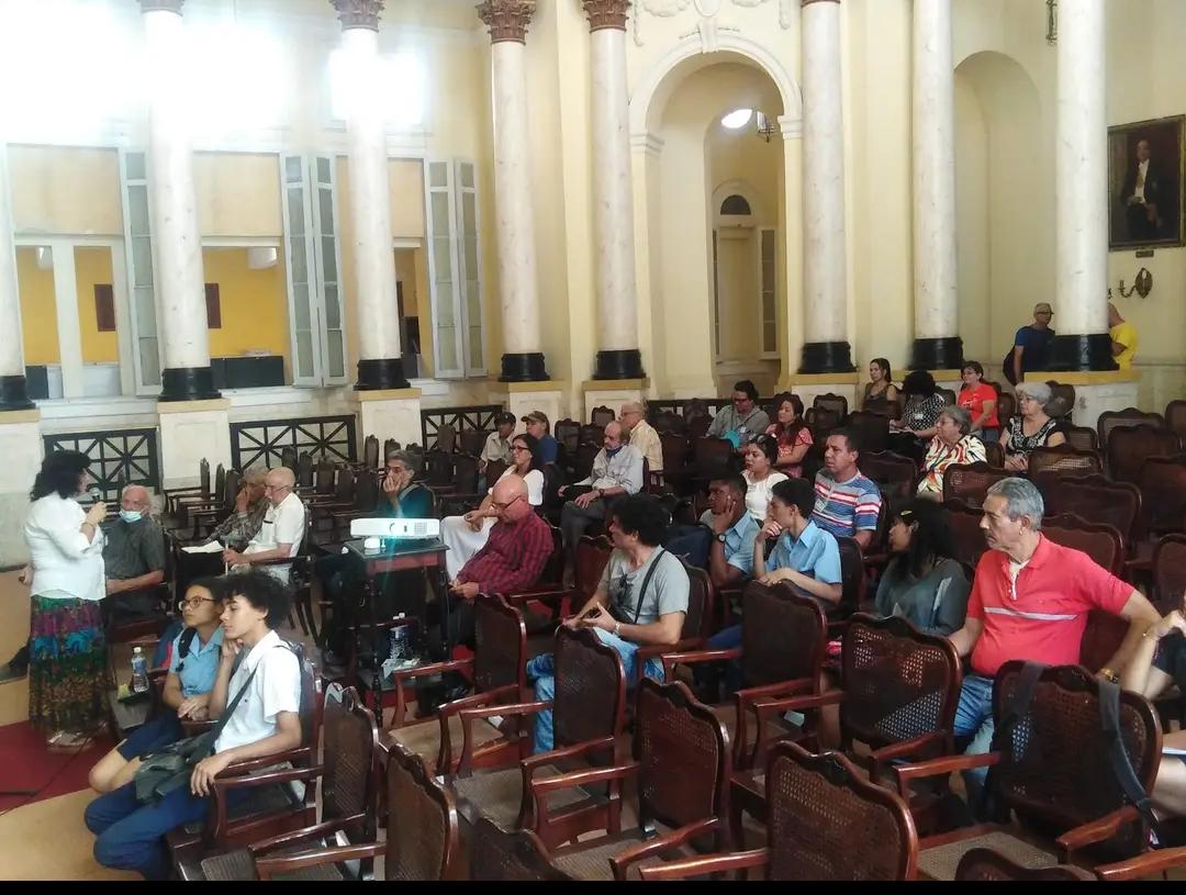 En la mañana de hoy, nuestro Programa de Naturaleza🏞️🏘️ y Comunidad participó en las Puertas Abiertas de la Academia de Ciencias de Cuba donde intervinieron Gloria Martín Alonso y Giraldo Martín  Martín con el tema Agroecología 👩‍🌾y agroenergía para una agricultura sostenible.