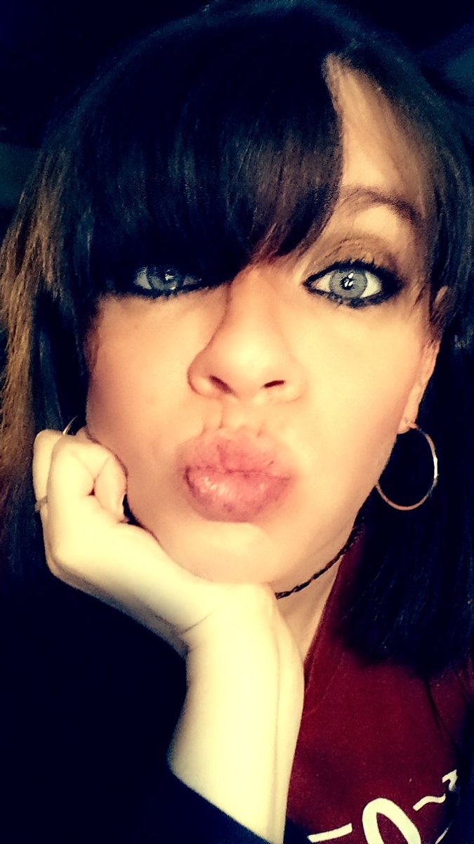 IAmMrSaturn's tweet photo. Love yourself before anyone else! Xoxo https://t.co/Lz73tnMTCC