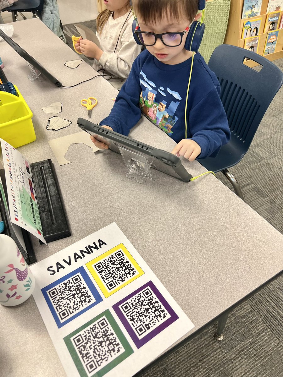 Today we researched the savanna habitat. These kindergartners love the independence of scanning QR codes to watch videos about the topic and taking their own notes about what they learned! 🤓