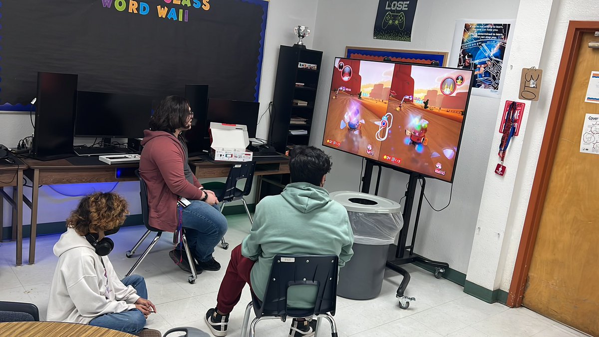 ranger_eSport's tweet photo. As it's said - "Teamwork makes the dream work". Our Alpha Mario kart team is competing against Fowler HS from Colorado! Let go! So far we're undefeated this season! #riverside4ever #theDistrictEsports https://t.co/mJf3oy5maK