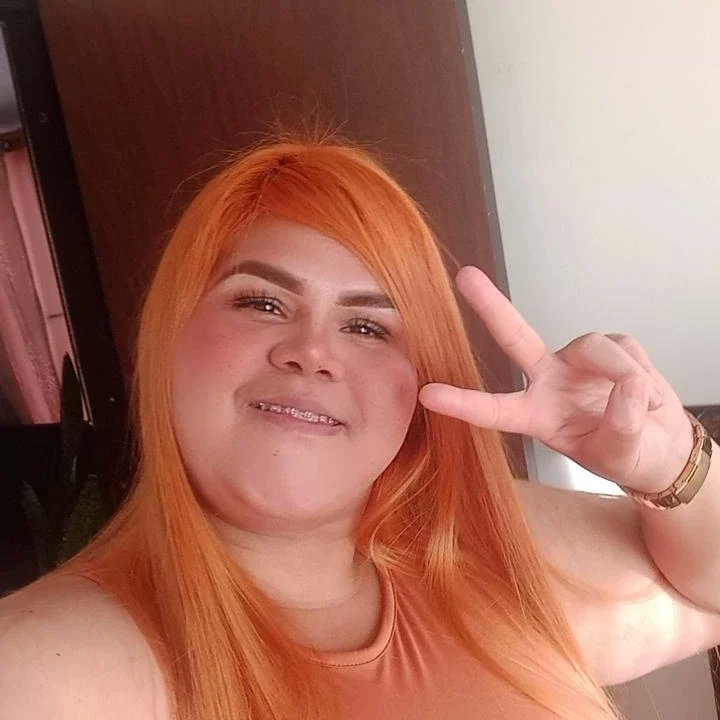 Desireeberusca's tweet photo. Me siento pero divinaaaaaaa 😍🥰 #divina #rubiointenso #gordi https://t.co/nhARALRaOI