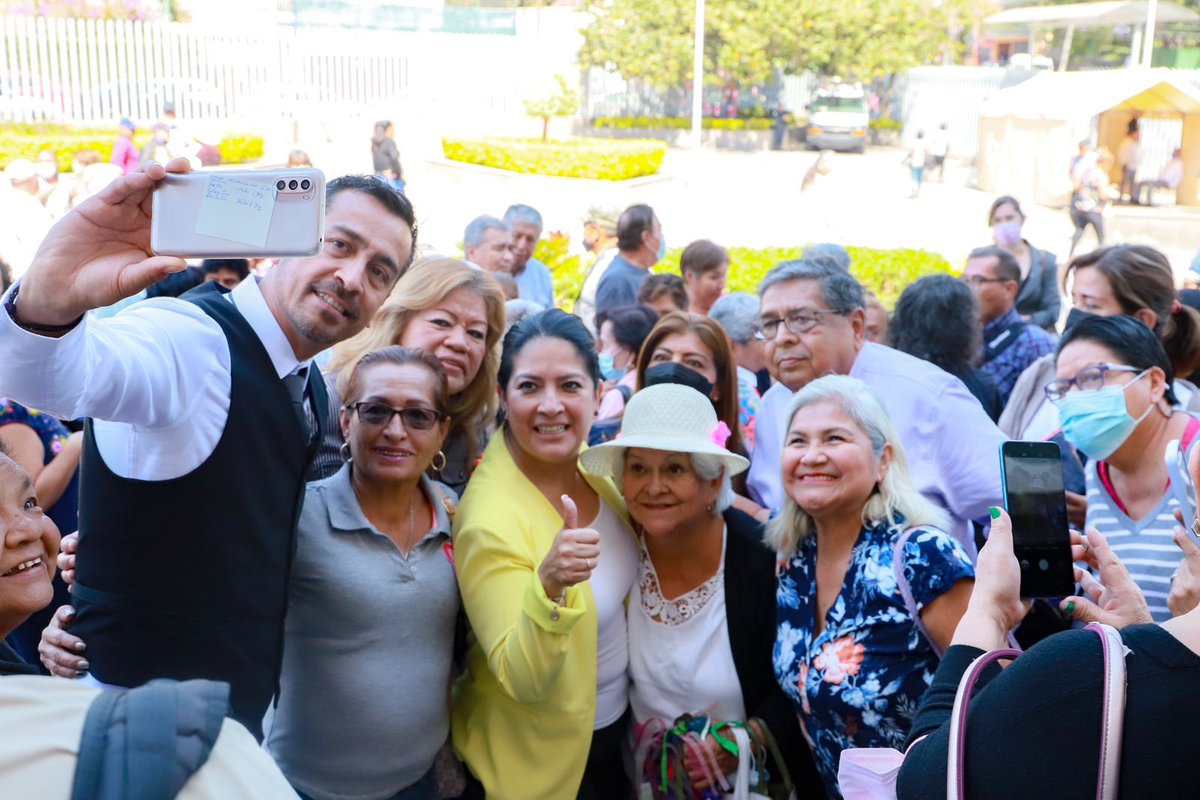 mirnazavala_'s tweet photo. Ahora los jubilados y pensionados tendrán acceso a todas las prestaciones económicas en condiciones de igualdad y sin restricciones, que otorga el Instituto de Crédito, beneficiando a más de 5,000 afiliados. 

¡Si se pudo! Con la gente siempre #MirnaZavala #4TMorelos 🫶♥️ https://t.co/mrpcCBlskd