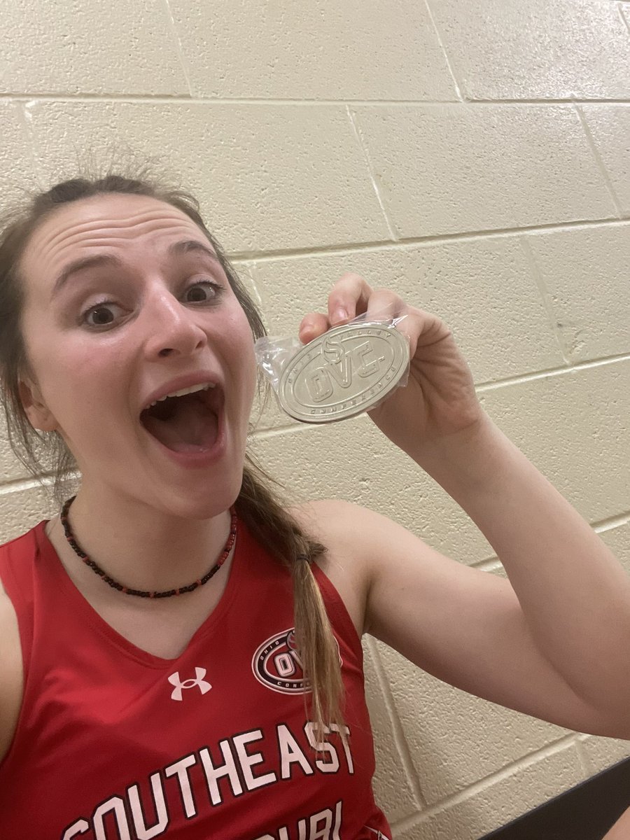 DeSoto_XC's tweet photo. Kaitlynn McGinnity and Erika Mellor helping SEMO bring home a Conference Indoor title. McGinn with a 2nd place finish in the Heptathlon and Erika part of the 2nd place Distance Medley and the 3rd place 4x4! Proud of our Dragons! @De_SotoDragons @desototrack @desotoboysTF https://t.co/cXKubk5PdH