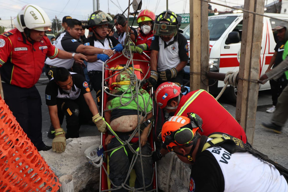Bomberos Voluntarios tweet media