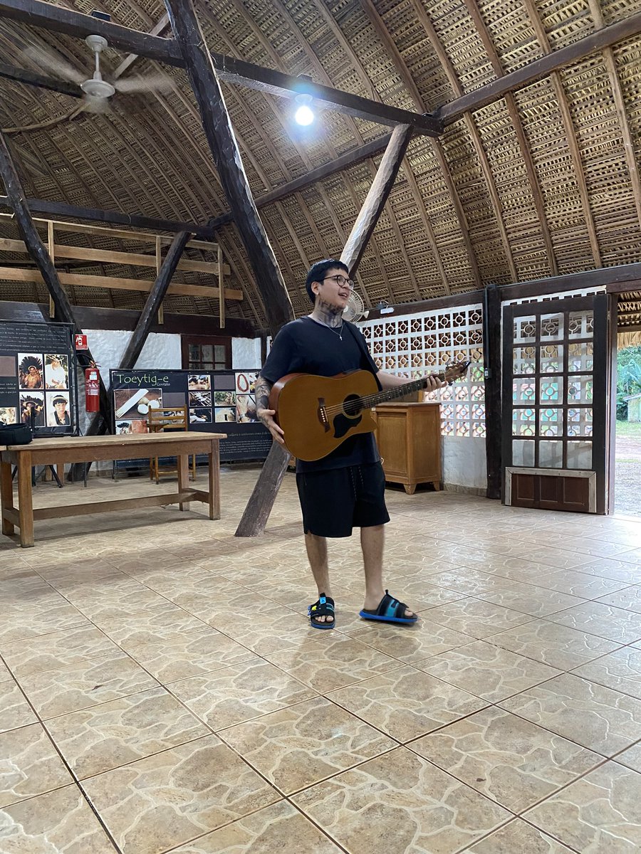 Hoje meu filho Txepo troca de idade, e eu só sei dizer eu te amo. Faltam os versos e as rimas, só resta EUTEAMO!