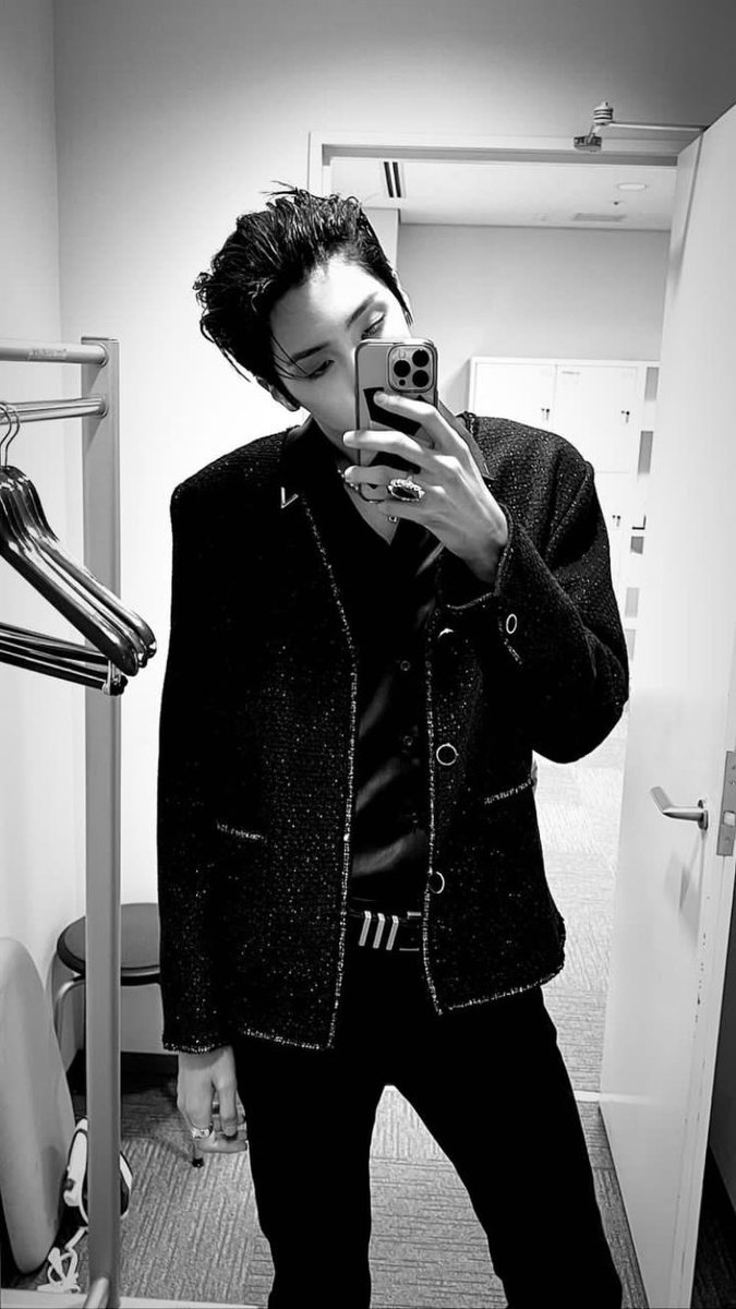hee_bone's tweet photo. 얘들아
이게
이게
이게
이게맞니
하....(좋다) https://t.co/50gvh8LHxt