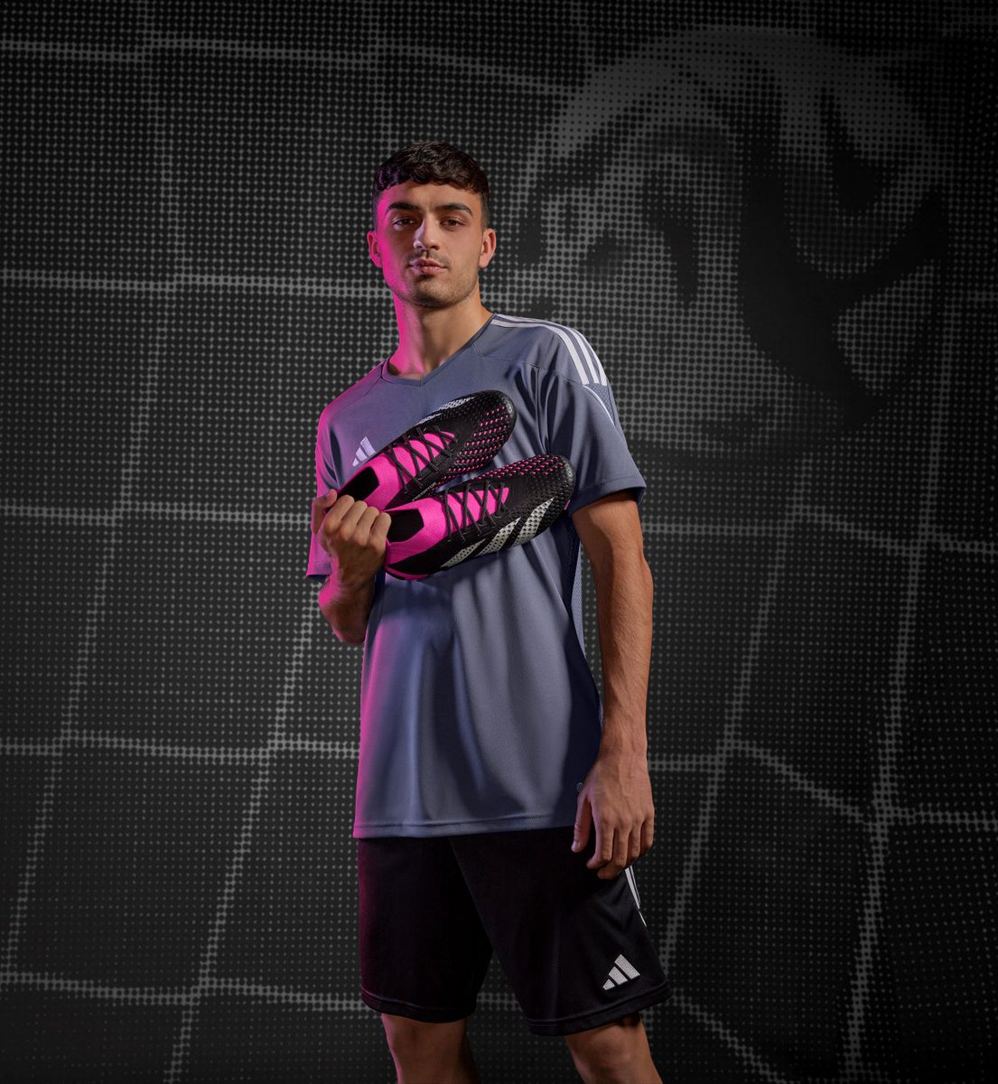 RedsportsP's tweet photo. 🔴 | #Adidas #PredatorAccuracy | Nueva Versión:
• Los Predator Accuracy presentan un diseño completamente renovado que maximiza la comodidad y optimiza el control de balón y la precisión de los disparos a puerta
▫️📸: Adidas
.
.
▫️ #RedSports #Liga1Betsson https://t.co/eKAXESjlPf