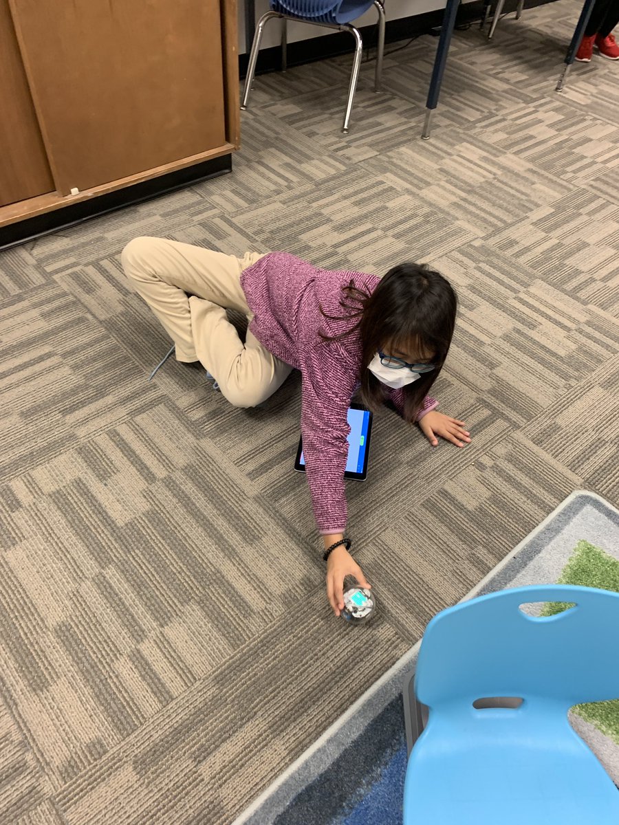 cindy_hundley's tweet photo. The 4th grade @GutermuthES @JCPSGT students got their turn to code the @Sphero robots today. A little frustration, several successes, and a lot of resilience could be seen! @JCPSBackpack #JCPSLibraries @JCPS_LMS #JCPSDigIn @JCPSDigIn https://t.co/p4Mq7qEoEH