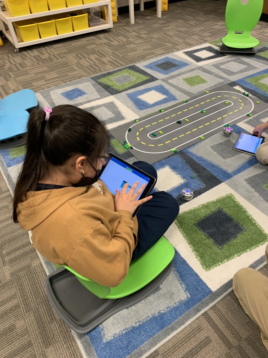 cindy_hundley's tweet photo. The 4th grade @GutermuthES @JCPSGT students got their turn to code the @Sphero robots today. A little frustration, several successes, and a lot of resilience could be seen! @JCPSBackpack #JCPSLibraries @JCPS_LMS #JCPSDigIn @JCPSDigIn https://t.co/p4Mq7qEoEH