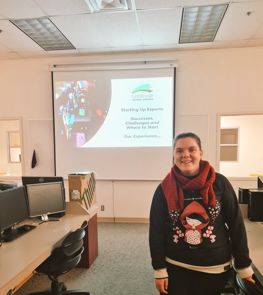 mariapercas's tweet image. Very nice day at @SWATCA New ideas, new resources, new people. Thank you @vanWierenKris for being such a good host. #swatca2023 @CFPIdiomas @crafloridaduero #COMUNICA_ACCION #formacionCyL #internacionalizaCyL @LethSchDivision