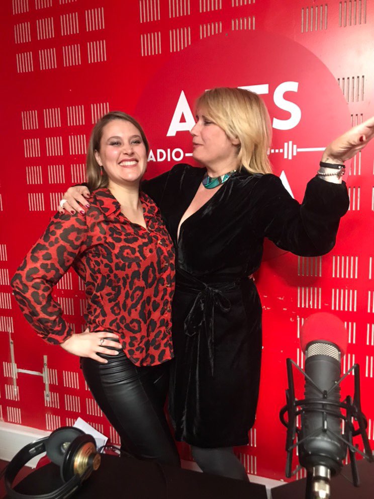 camaieudefemmes's tweet image. Liza Bellydance a mis le feu 🔥 a @camaieudefemmes #lizabellydance #liza #bellydance #bellydancer #Dance #danse #veronicaantonelli #sensualité #feminité #feminity #danse #femme #woman