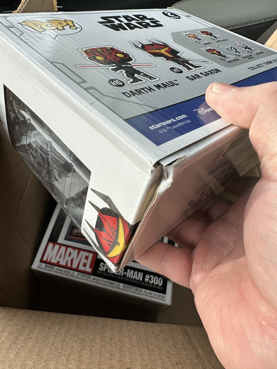 JediMike1128's tweet photo. Someone just threw these pops in the box and shipped it. Usually they are double boxed and bubble wrapped too. The maul & Gar Saxon 2-pack plastic is heavily scratched up as well. What happened @Target ? #TargetCon2023 @AskTarget @funkofinderz @DisTrackers @jay_two4 https://t.co/wn1vyQCeGV