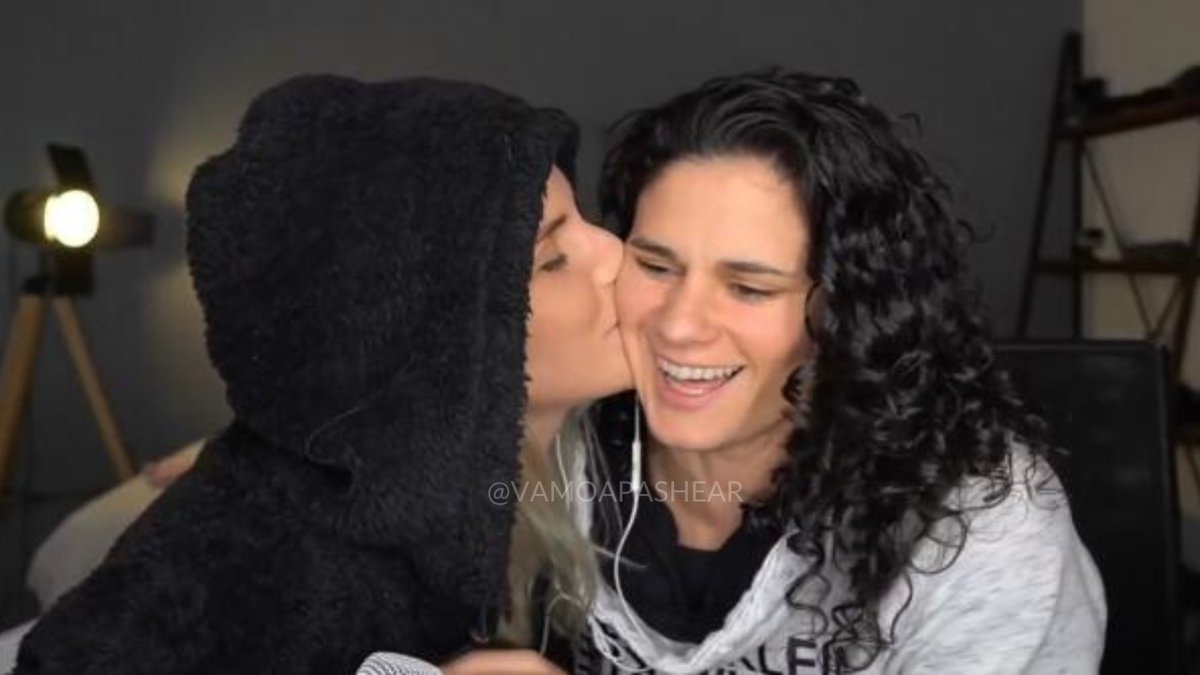 Voy a quedarme con vos al lado, cuando todo se nos ponga feo 🤍 #valenysofi .