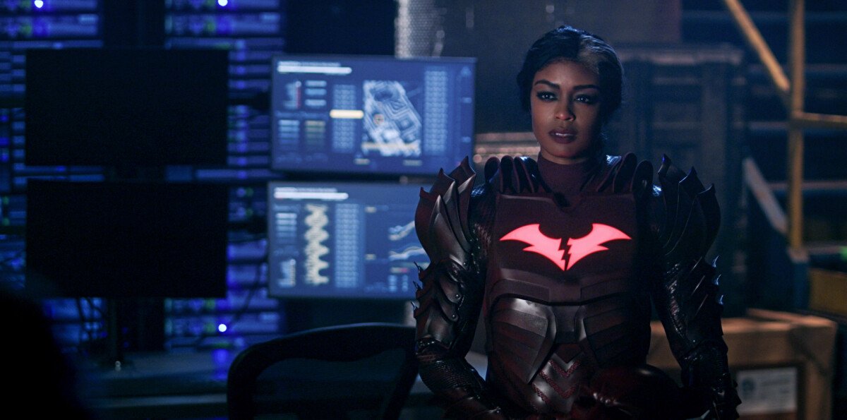 Very spoilery bonus still for #TheFlash 904 "Mask of the Red Death, Part One" featuring <a href="/JaviciaLeslie/">Javicia Leslie</a> - so great to see her back on our TV screens! flashtvnews.com/flash-904-the-…