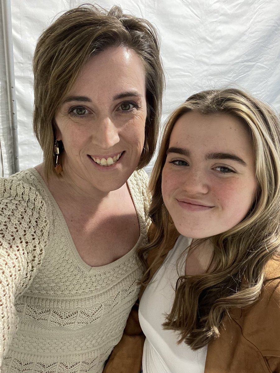 AmieSnow17's tweet photo. #bsgreensboro #carlypearcevip ❤️🤠❤️🤠 https://t.co/GHL0vSCxMp