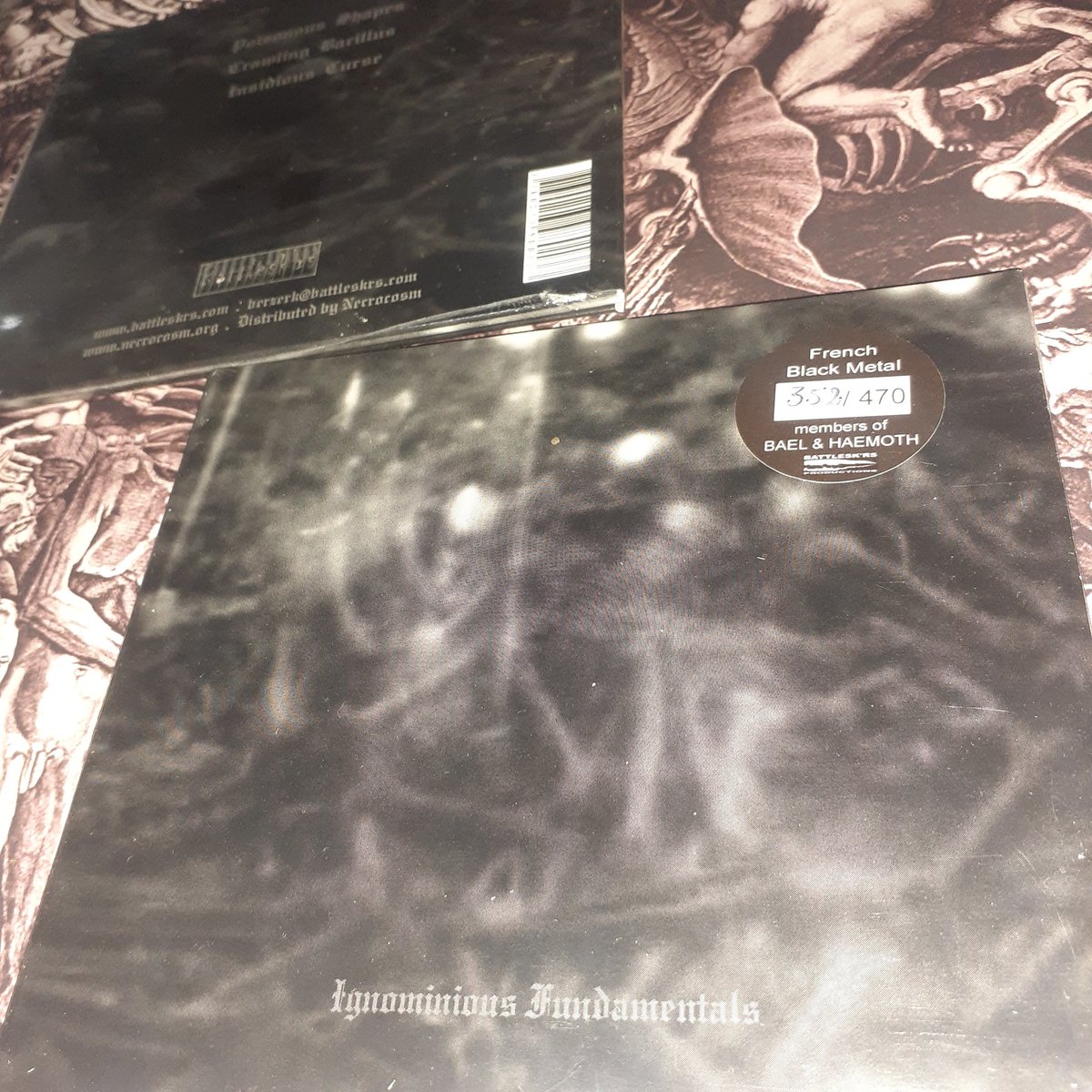 Banda: Dark Opus (França)
Álbum: Ignominions Fundamentals
Formato: CD Digifile numerado a mão e limitado em 470 cópias 
Valor: 50,00 R$ + Frete

#darkopus #frenchblackmetal #blackmetal #vdmorte #blackmetalfrance #oldschoollabel #rawblackmetal   #frenchblackmetal #franceblackmetal