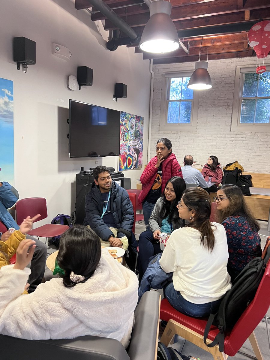 PennPPA's tweet photo. Glimpses of this month’s #PennPostdoc happy hour!
#PennPPA #Postdoclife #Penn https://t.co/7zn9H9iQyn