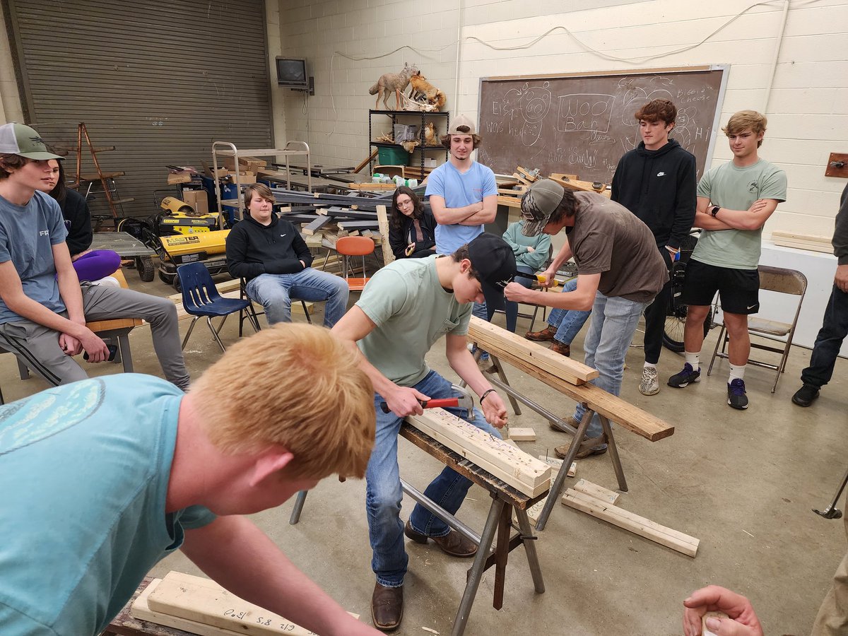 CovFFA's tweet image. Day 2 of Ag Olympics did not disappoint!! Looking forward to finishing FFA Week strong! #wegrowthefuture #ffamemberslovefood #stayingpositive #woocrew #livealittle #stayinit #endlesspossibilities