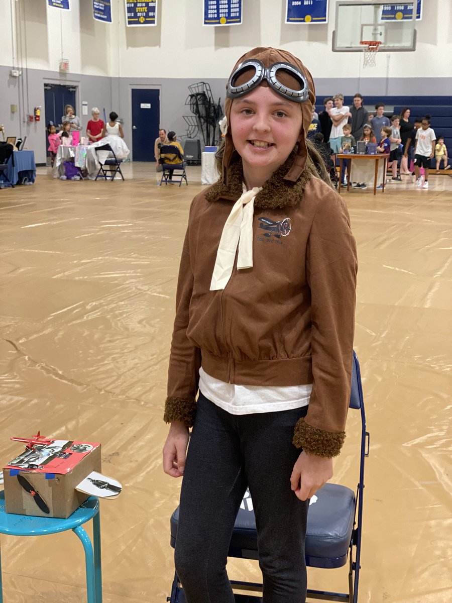 WCDS_Lower's tweet photo. More #WCDSGrade4 Wax Museum pics! Amelia Earhart, Stephen Hawking, Laura Ingalls Wilder, and Pele. ✈️📚🔭⚽️ https://t.co/VxjqHJjE0r