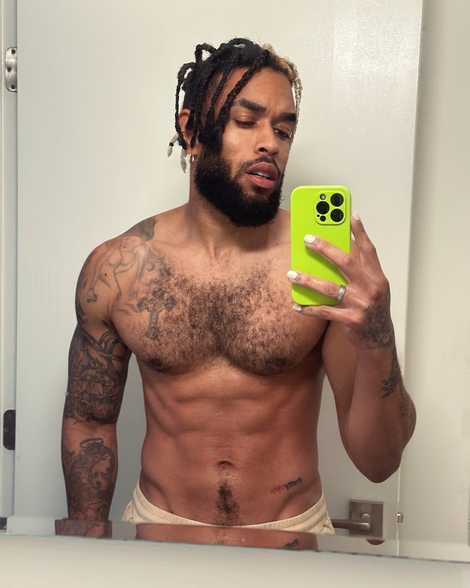 Gay Wet Dream on Twitter: "RT @1Rylic: Update. Getting further along."