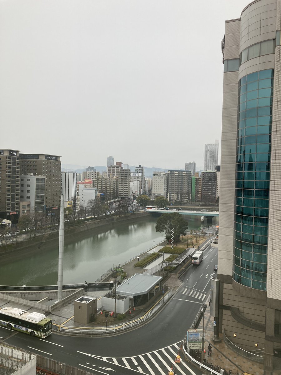 おはようございます。
小雨の広島です☂️
今日はお休み取られている方もいらっしゃるのでしょうか。