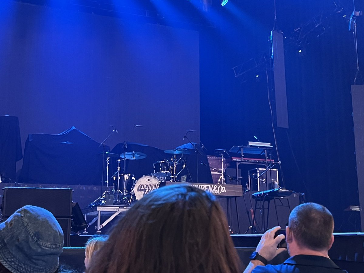 joangvs's tweet photo. From facing amputation of my leg to walking with both legs this close to the stage. God good! Thank you Jesus! #HitsDeep #Tobymac #Crowder #Terrian #faith #JesusHeals @tobymac @crowdermusic @KLOVERadio https://t.co/Wa2U1HSOhj