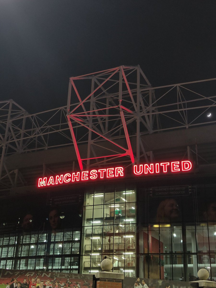 emm4b's tweet photo. What a game! Brilliant night at Old Trafford https://t.co/QXwKjKfJgs