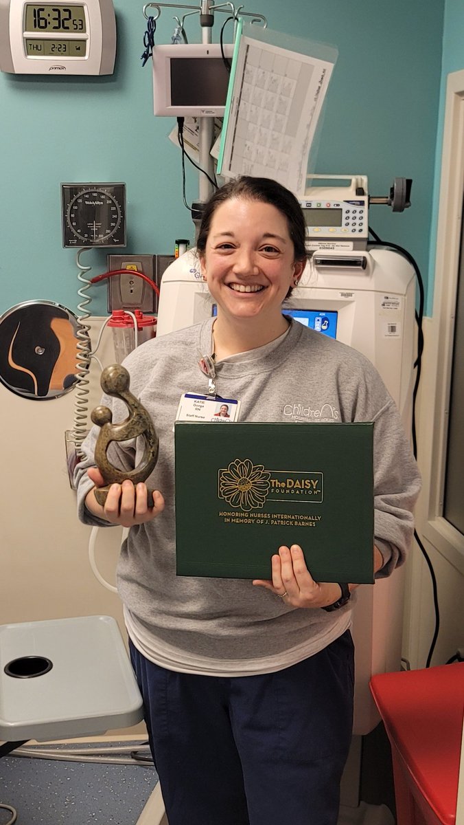 raja_dandamudi's tweet photo. @DAISY4Nurses is an international recognition program that honors and celebrates the skillful, compassionate care nurses provide.Congratulations to Katie Gorga, our @STLChildrens daisy award winner - well deserved 🥳🌟⁦
@WashU_PedsNeph @WUNephrology https://t.co/5pWTI6ksbo