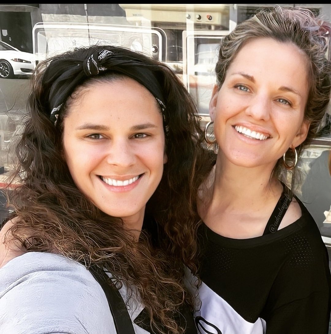 Voy a quedarme con vos al lado, cuando todo se nos ponga feo 🤍 #valenysofi