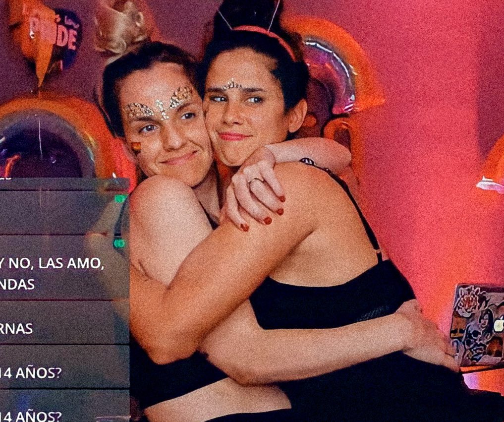 lolipereyra7's tweet photo. Voy a quedarme con vos al lado cuando todo se nos ponga feo ❤️‍🩹 https://t.co/VF517qwNZP