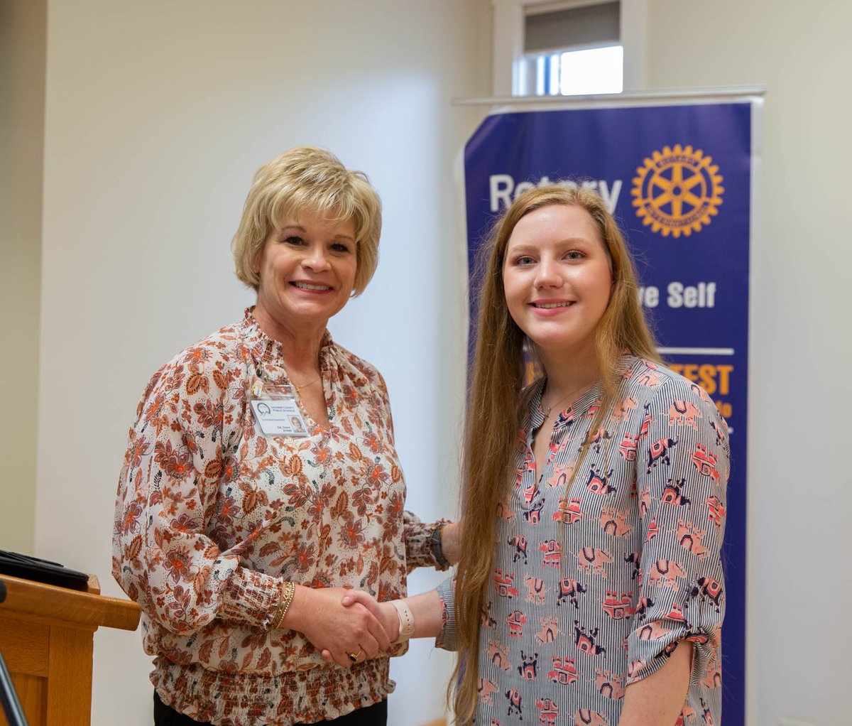 sylvarotary's tweet photo. It was a great day to honor the "Greatest School System in the World" - @JCPSNC. The Rotary Club of Sylva Student of the Month, Ella Ledford of @SmokyMtnHS , amazed us today. Thank to club member and JCPS Superintendent @DrDanaAyers for the introduction! #PeopleofAction https://t.co/hIqxJMRdst