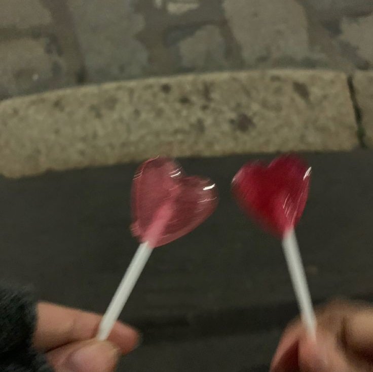 a jeongyuna mini au

– wherein nasama sila sa pakulo ng ssg para sa valentines.