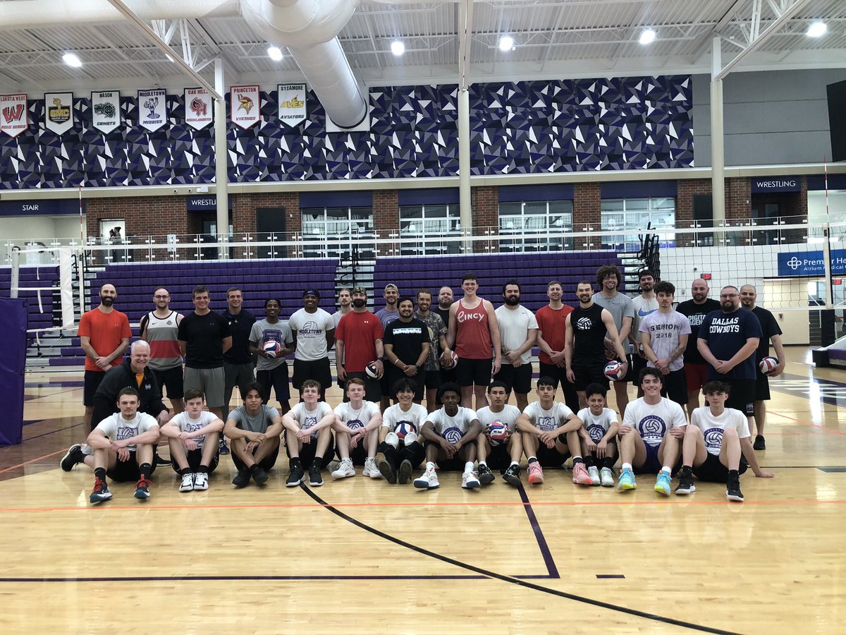 MiddiesV's tweet photo. Alumni Volleyball Game March 11th @11:00 am in the Arena.  This was last years Alumni. https://t.co/sc5KOqAe3h