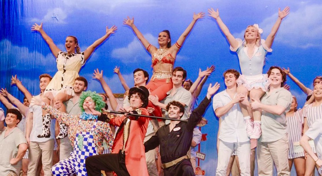 kusigep's tweet photo. Come see SigEp’s / PiPhi’s amazing show in KU’s Rock Chalk Revue this Thursday, Friday, or Saturday Night at KU’s Lied Center! 🎤🎭

Special shoutout to our Directors for their incredible work: Ollie King, Evan Kaiser, Anthony Zaner, Katie Hulla, Kala Christian, Merry Warta. 🎬 https://t.co/UJglGEAJrW