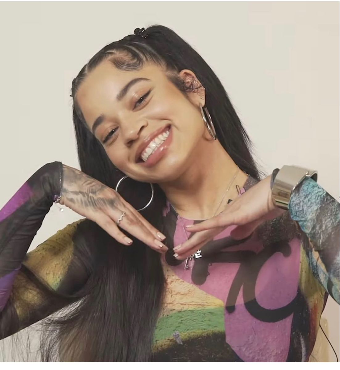killmonger781's tweet photo. Chloe ft Ella Mai https://t.co/iFIsdDQfz6