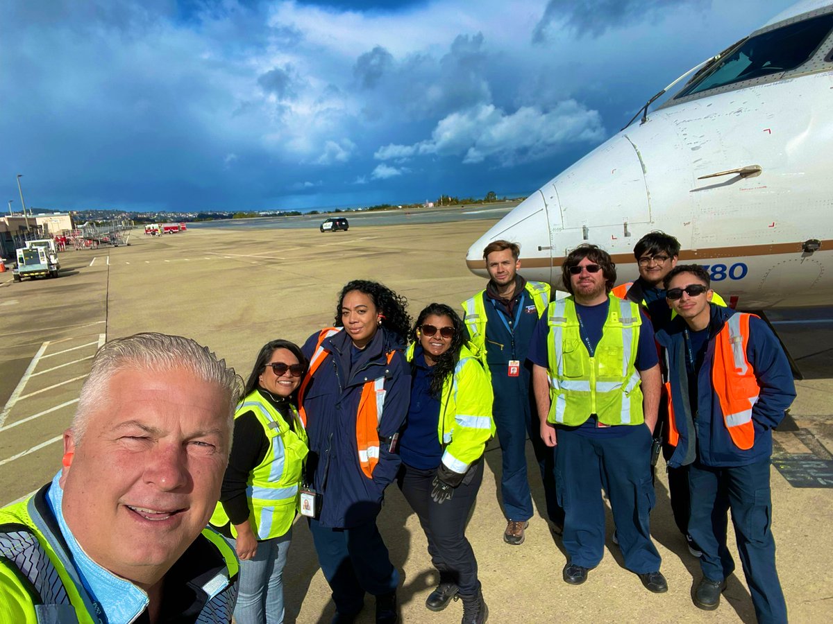 Great visit with this  Super #United ✈️ Team in MRY🛫  @LizetteUGEMRY @BradCazenave Connecting People, United the 🌎 @Jmass29Massey @DJKinzelman @mikem1181 #beingunited