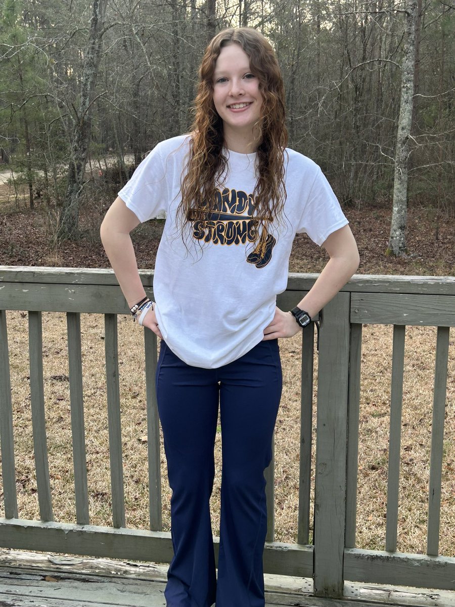 SavannahWinste1's tweet photo. Wish you the best! @LaurenVanderpo1 @Org_LLG #vandystrongfamiLLGy https://t.co/KossjXSkzh