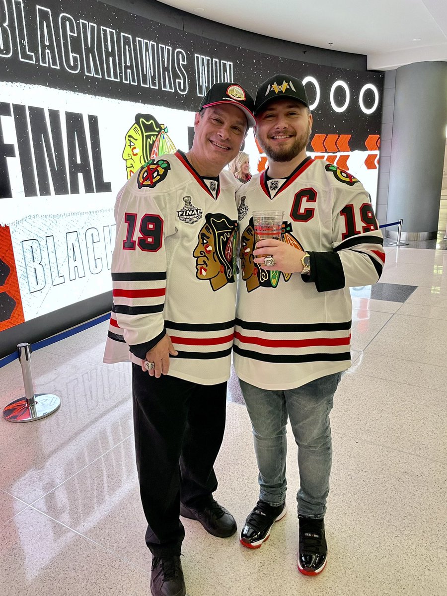 mikeklean's tweet photo. #Blackhawks WIN! 

Just no reason this bet won 🤣 cash it!! 

What a game from Kaner!! If it was one of his last home games in Chicago… he gave us a good one! 

Happy Birthday OG! https://t.co/Y9tWxbuvcu