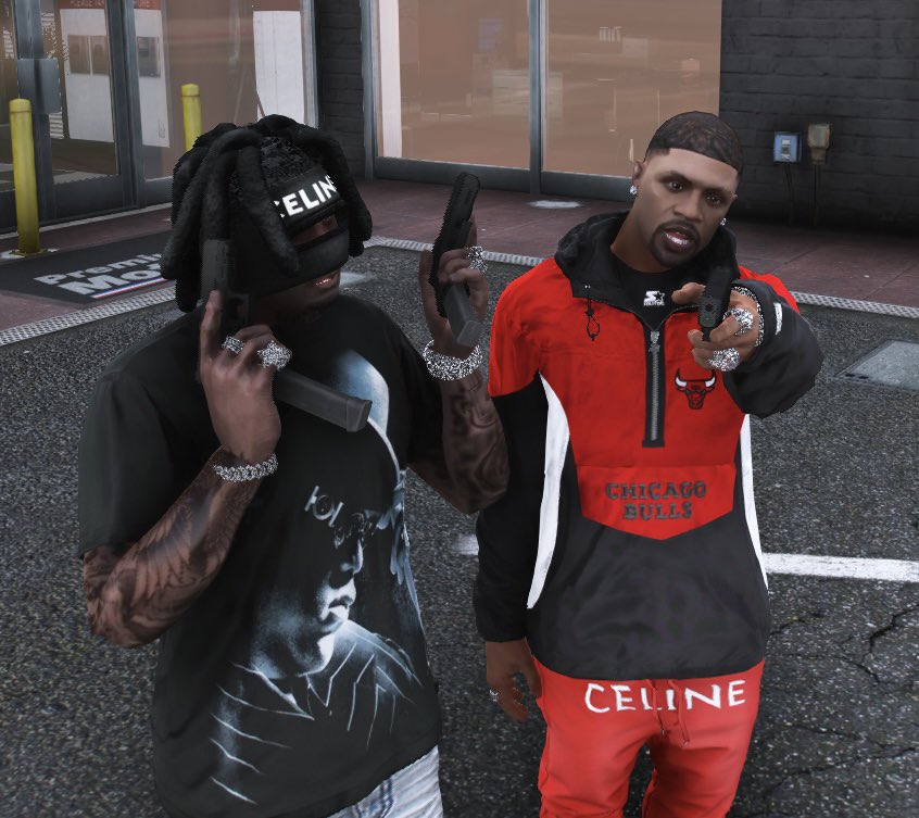 roofless901's tweet photo. #gangstasparadiserp
#GTARP #trending #FiveM #roofless901 #viral #Tiktok https://t.co/Qk2A5JJfqr