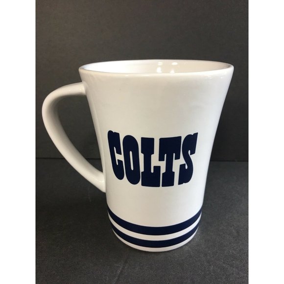 tam_legatt's tweet photo. So good I had to share! Check out all the items I'm loving on @Poshmarkapp #poshmark #fashion #style #shopmycloset #nfl #macys #katespade: https://t.co/NnuDsYY2Ml https://t.co/kcrsjnacqF