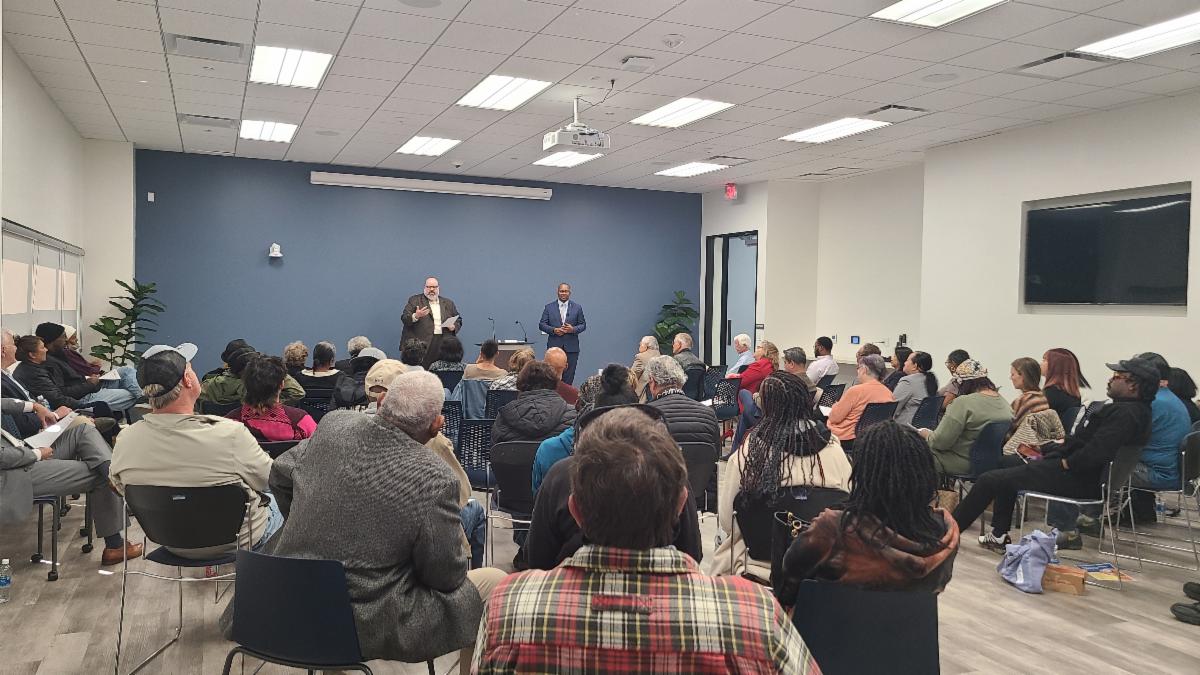 theaacsc's tweet photo. Mayor's Housing Provider Community Forum
Thank you to everyone who attended yesterday and to Mayor Rex Richardson for addressing the incentive programs provided to landlords by the LB Housing Authority. 
Special thank you to the AACSC Board Members for their infinite support. https://t.co/aXj2WfiM2n