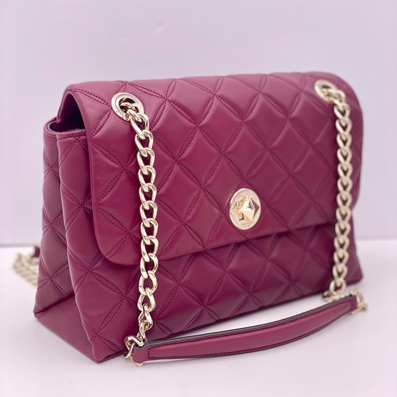 So good I had to share! Check out all the items I'm loving on <a href="/Poshmarkapp/">Poshmark</a> #poshmark #fashion #style #shopmycloset #nanettelepore #toryburch #katespade: posh.mk/QtdMr53lFxb