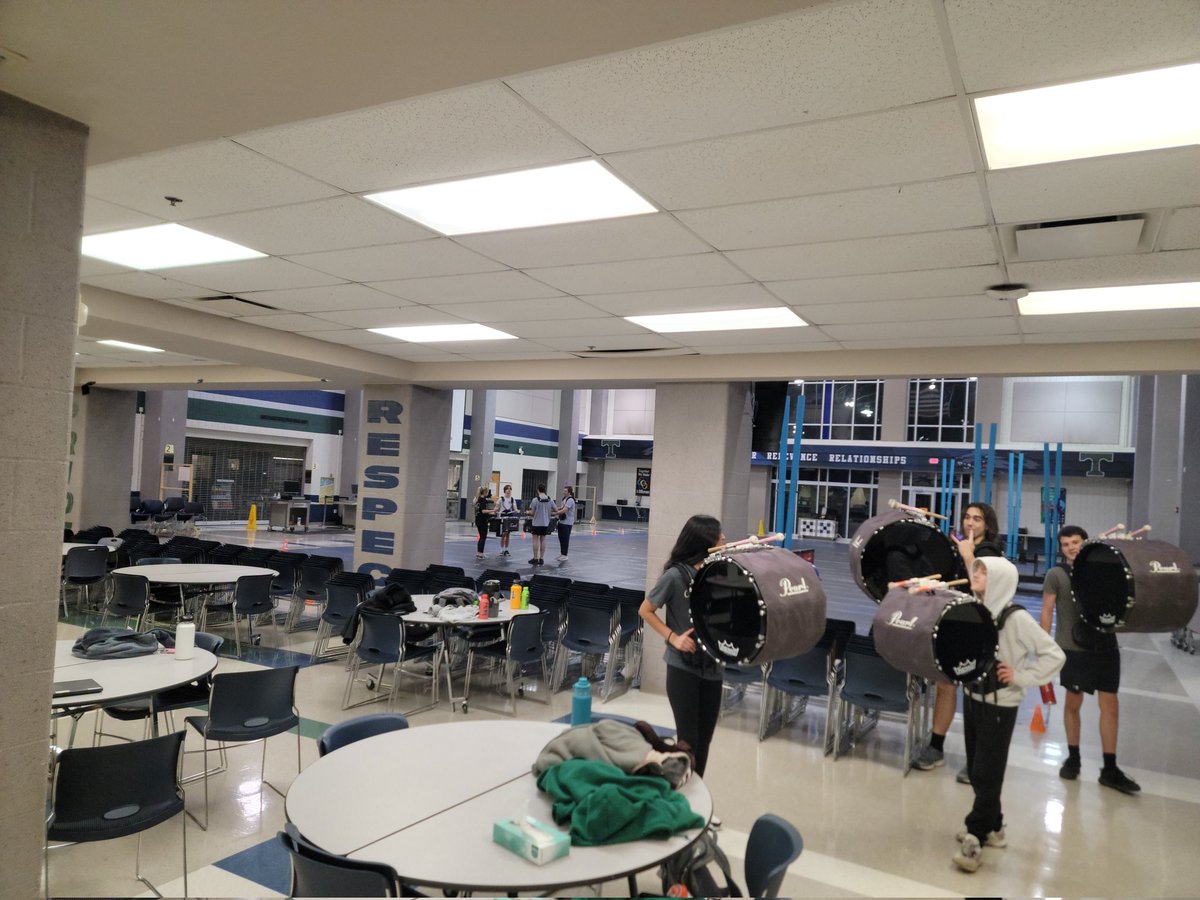 Coach_Shiroma's tweet photo. Winter Percussion practicing for their March 11th competition. Marching band is hands down the most impressive, competitive program there is. The dedication, skill, and team coordination are unmatched. Cheer and Dance are right up there. @THSBands @CheerTimberland @THSdancers https://t.co/jKwpBQIh6C