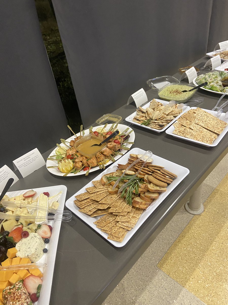 CarolineKoutsos's tweet photo. Before leaving early for class, I was able to grab a couple of appetizers from the “Put Your Networking Skills to the Test!” panel discussion.  So grateful for the opportunity to be apart of this wonderful community! #j262w @Ben_Worsley https://t.co/dWTI94BYvX
