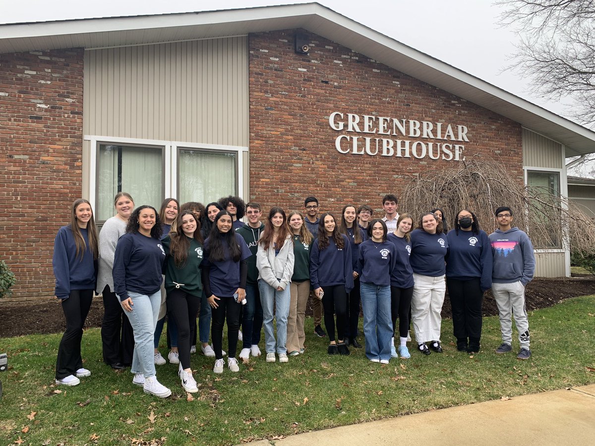 BMKeyClub's tweet photo. Our @BrickMemorialHS @keyclub loves visiting our sponsoring Greenbriar @Kiwanis Club. We danced, sang and gave away gift baskets. We appreciate all they do to support us!💛💚🔑@TarnowskiStang https://t.co/evgdpohzTH