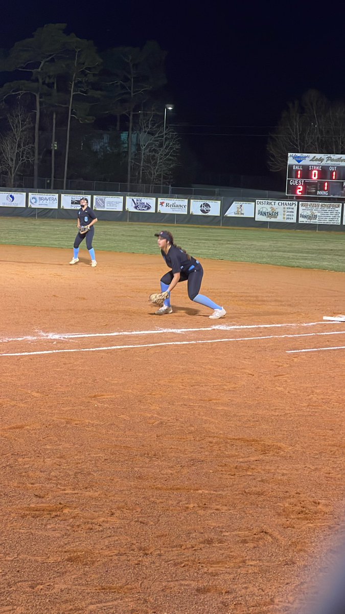 kasfig's tweet photo. @NCTAthletics @ncsa @BMFastpitch #techway Let’s go SHARKS 🦈 https://t.co/j11tx2vpsi